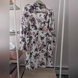 Beautiful floral Torrid shirt dress